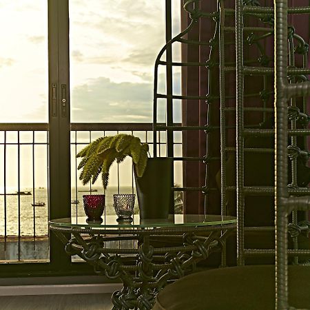 The Weekend Pattaya Hotel Room photo